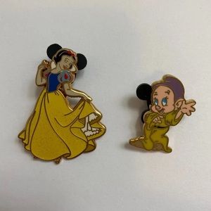 Disney pins
